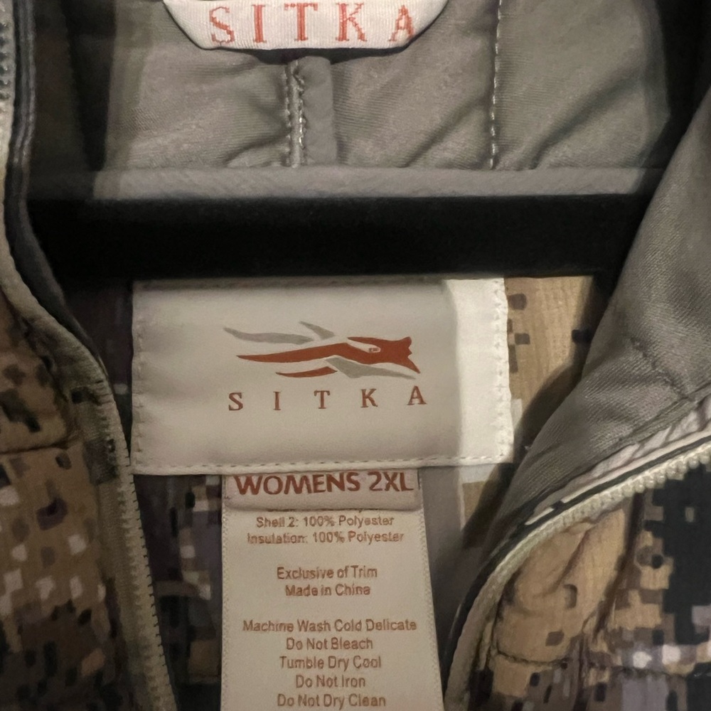Women’s Sitka Celsius Jacket 2XL - Picture 2 of 7